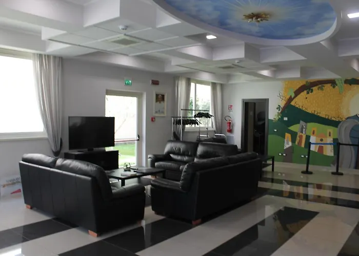 Casa Per Ferie San Juan De Avila Rome